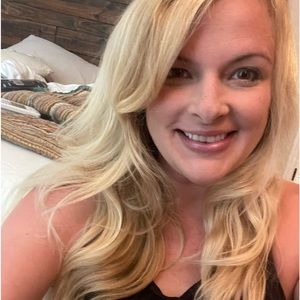 Meet your Posher, Rebecca